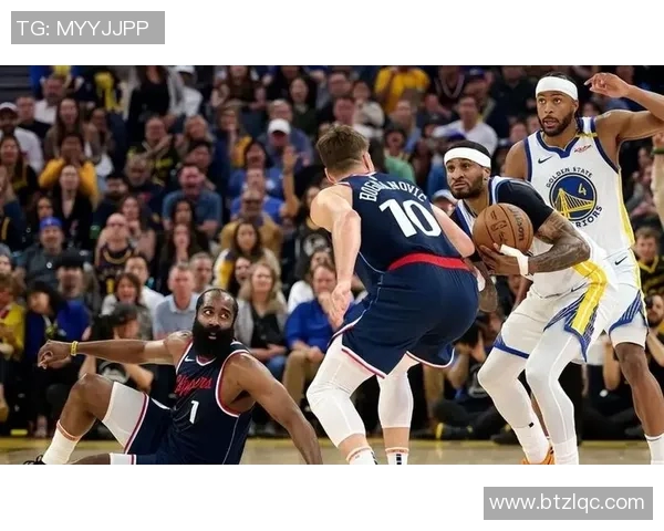 勇士与快船精彩对决回顾四月比赛录像全解析